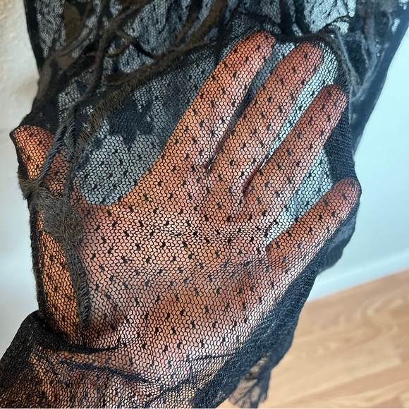 Johnny was biya sheer embroidered black lace tank top - Picture 4 of 6